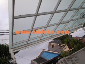 Trideko Interior Kontraktor Atap Kaca Tempered dan Laminated untuk Atap Kanopi Kaca Minimalis